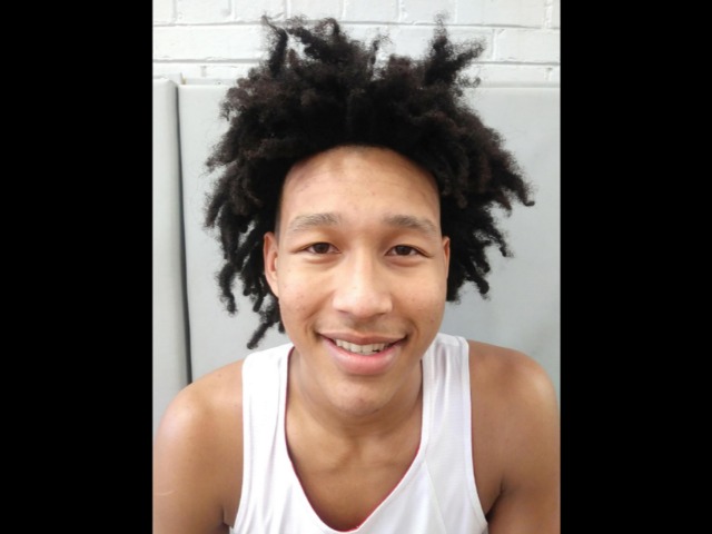 Northside standout commits to Hogs