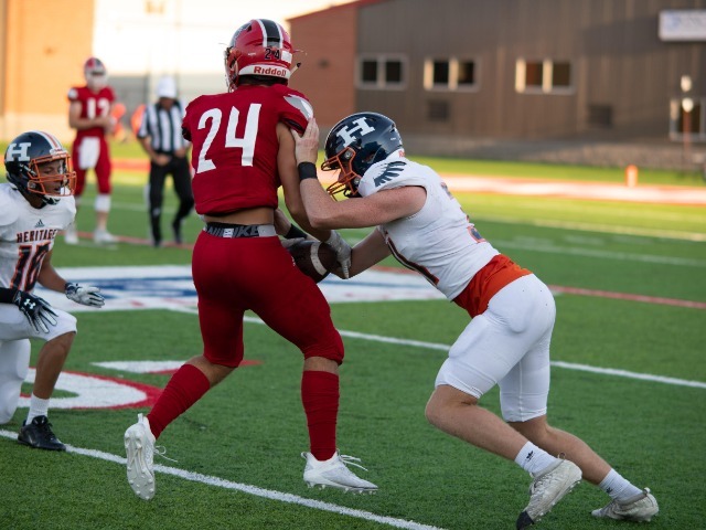 Farmington Takes Down Rogers Heritage in Season Opener