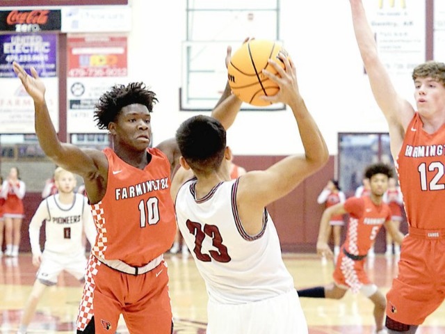Cardinals Win At Gentry