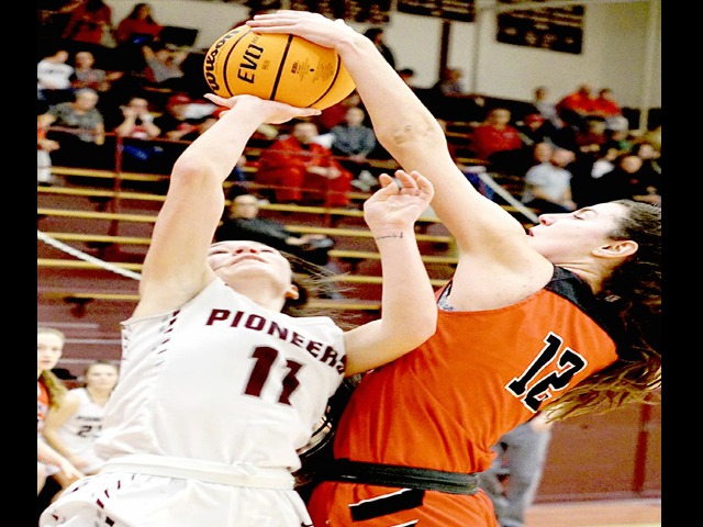 Lady Cardinals Overwhelm Gentry Girls