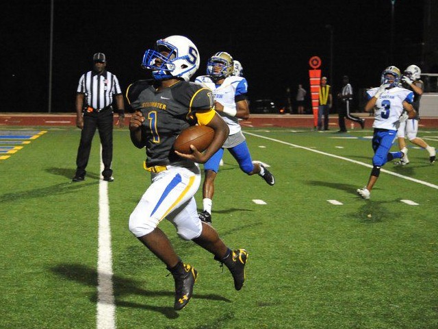 Ground game leads Pioneers over Choctaw