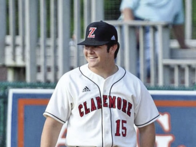 Zebras baseball star helps rescue man from flood