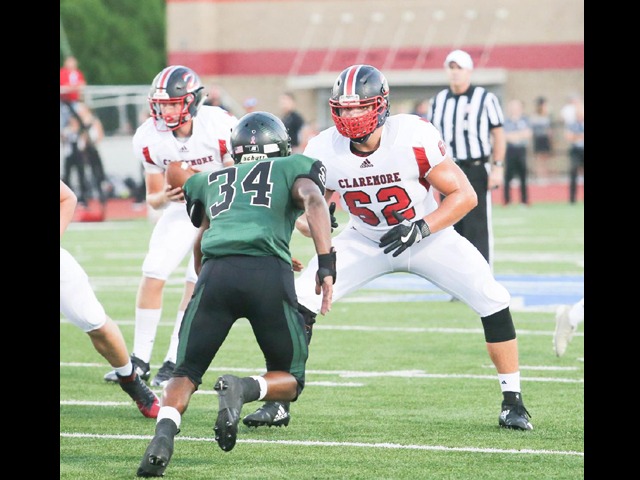 Zebras open districts with No. 5 Collinsville