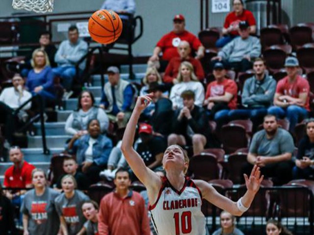Lady Zebras close season with near-upset of No. 1 Will Rogers