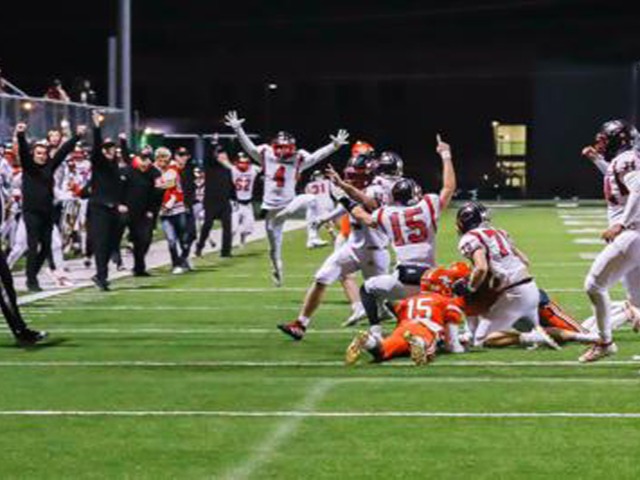 Zebras spoil No. 3 Tahlequah's undefeated season