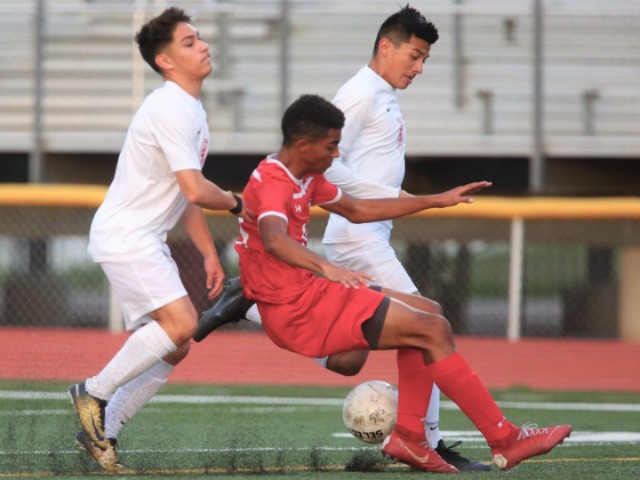 Sharyland High defeats Roma in district play