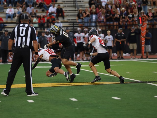 Seminole Indians Extend Home Win Streak to 15 with 45-27 Victory over Shallowater