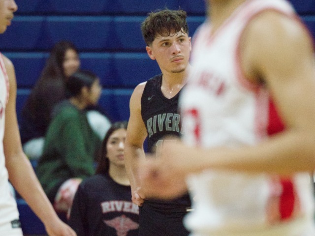 Prado, Estrada sign to play at Texas Southmost College