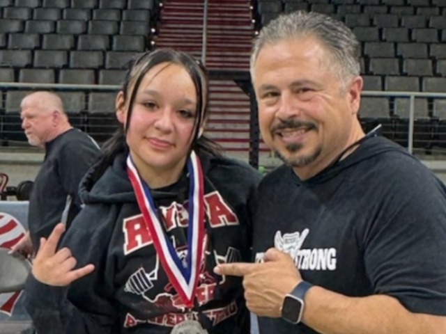 Powerlifting: Mia Ramirez 2nd place Region 5 Championship 