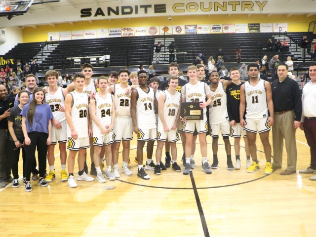 BOYS REGIONAL: Richardson scores 18, Sandites win regional championship