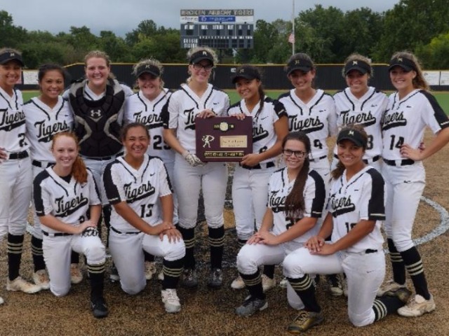 Lady Tigers Softball 'on right track' heading to state tournament