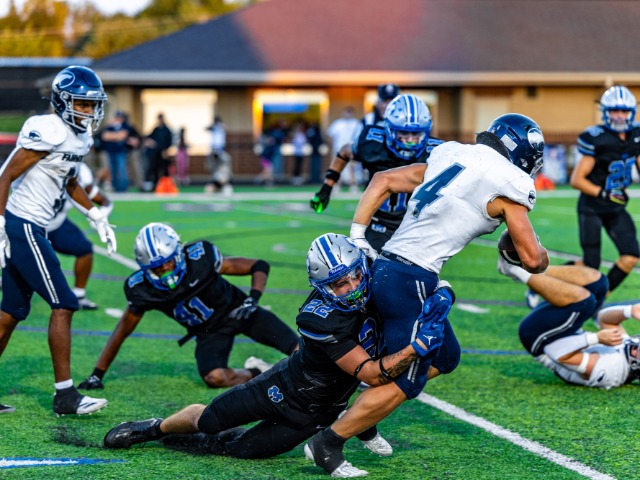 Vikings Fall to Fairmont on Homecoming