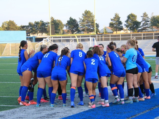Girls Soccer Beats Fairmont 3-0