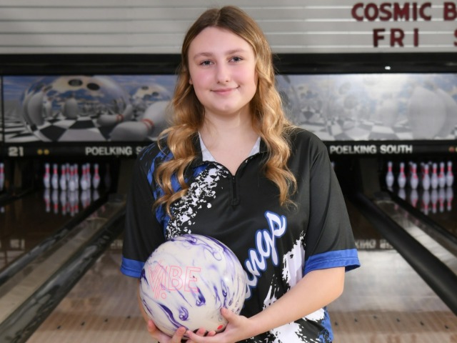 Lady Vikings Bowling Captures First Win of Season