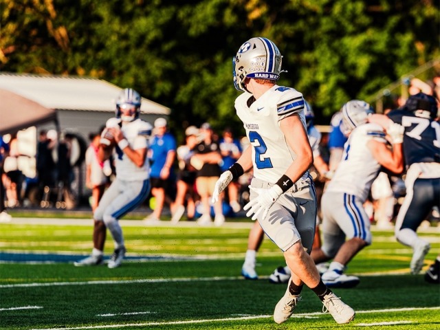 Vikings Fall to Edgewood in Back-and-Forth Battle