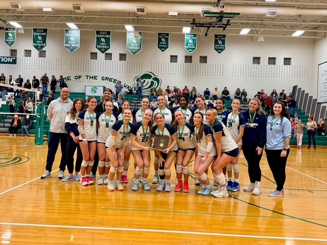 Volleyball defeats Avon Lake 3-1, captures District Title