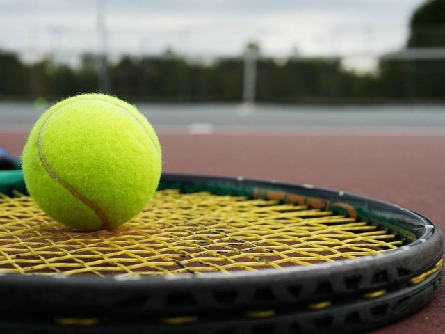 Girls Tennis defeats Chagrin Falls 3-2