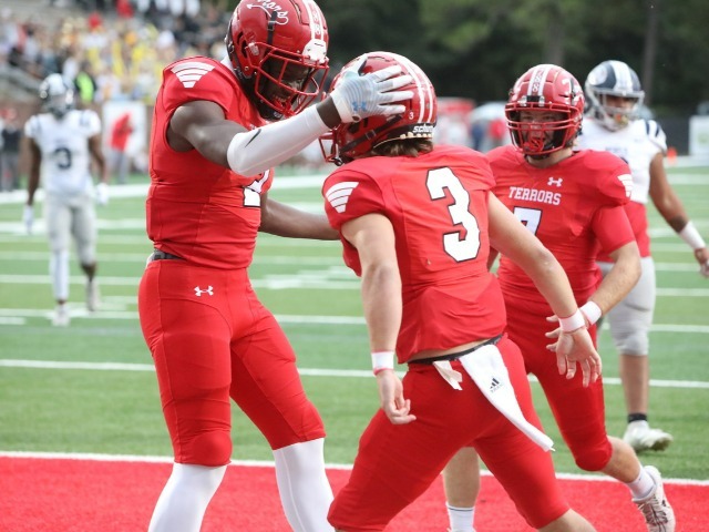 Terrors win in comeback-fashion, 25-22 over Evans