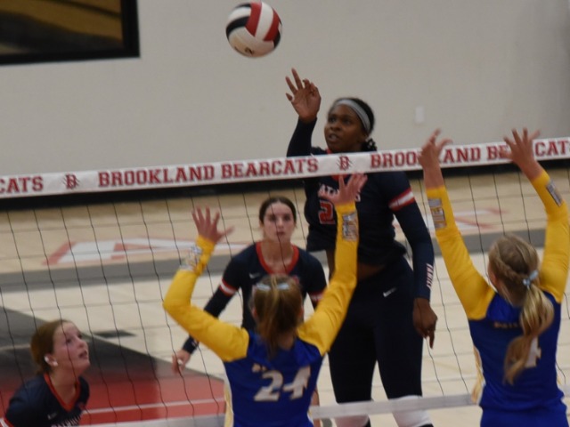 Marion volleyball opens at Brookland