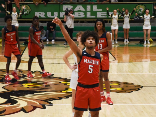 Second-ranked Pats clip Eagles