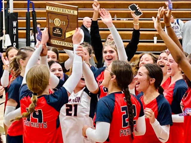 MJHS volleyball repeats as conference champs