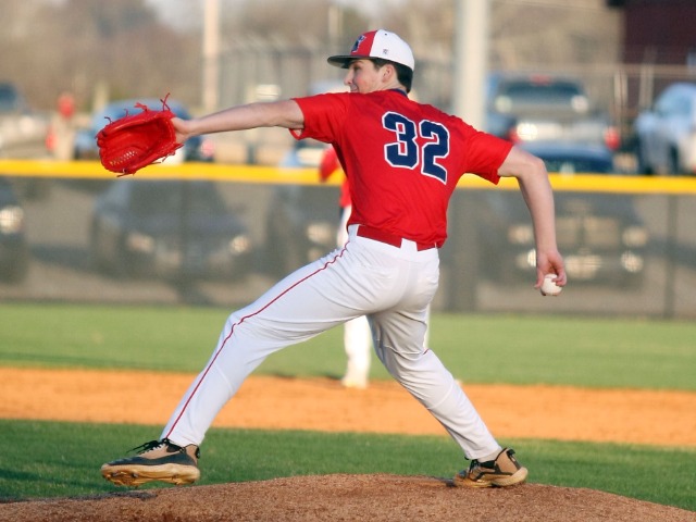 Marion baseball splits with Jonesboro