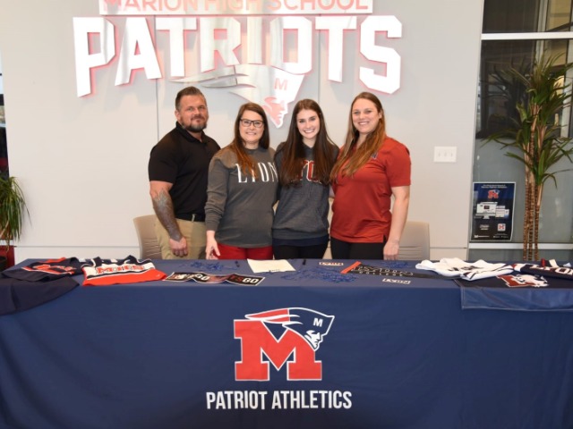 Bedenbaugh signs with Lyon College