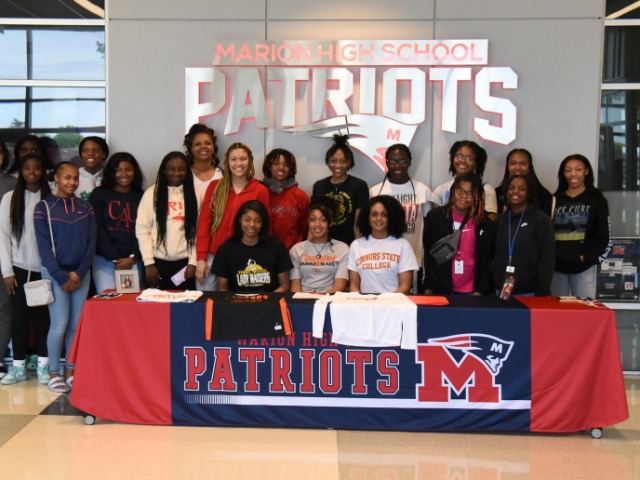 Holliman and Neal sign letters of intent