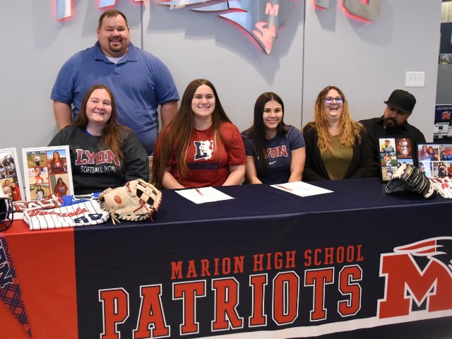 Holder and Morquecho sign with Lyon College