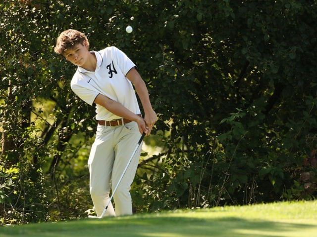 Tugeau Shoots 78, Advances to Districts With Closing Birdie