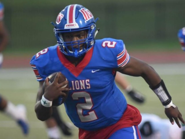 Moore's Daniel Hishaw commits to Kansas