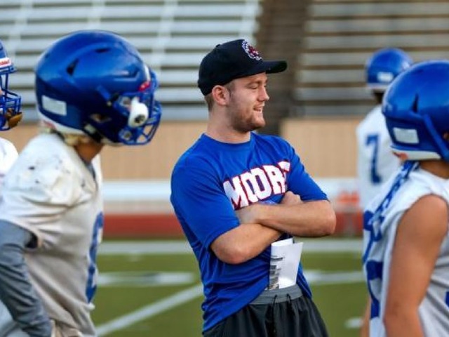Isaac Stoops starting coaching path early at Moore