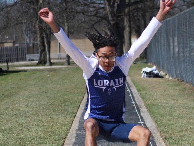 Lorain Titans Excel at Indoor Meet with Multiple Personal Bests and Top Finishes