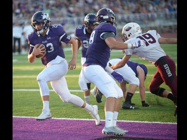 Elks' McClain celebrates birthday with 388 yards, 6 TDs