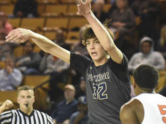 Southmoore's Sam Godwin commits to play basketball at Wofford