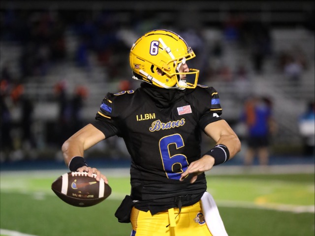 Grunkemeyer plays during his senior year.