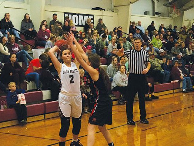 Lady Eagles down Gentry, fall to Gravette