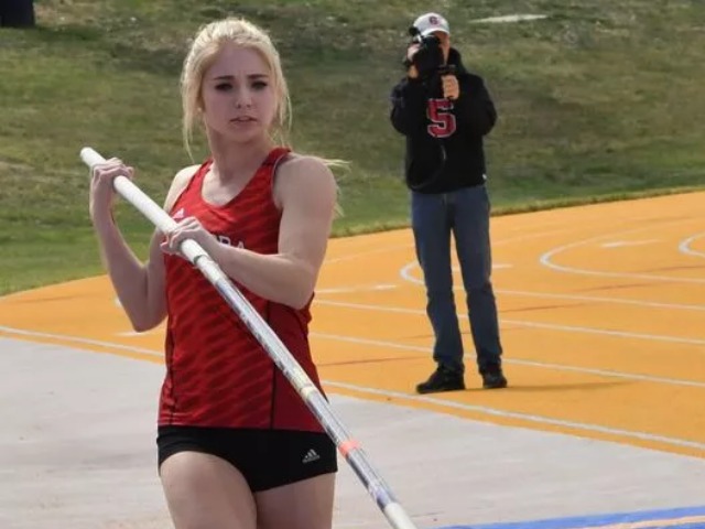 Sonora's Cahill clears 11-6, advances to regional in pole vault