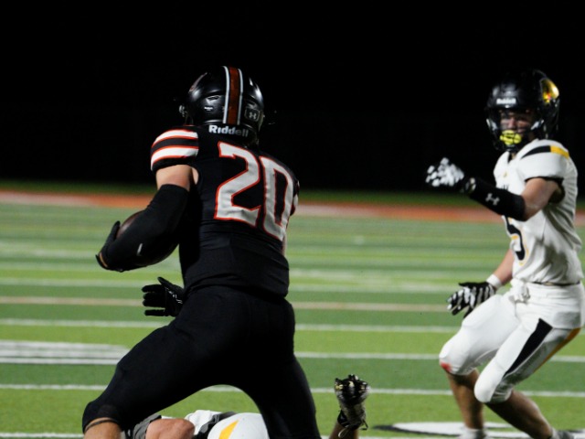 Gravette Lions Win 4A-1 District Championship, First Title Since 2006