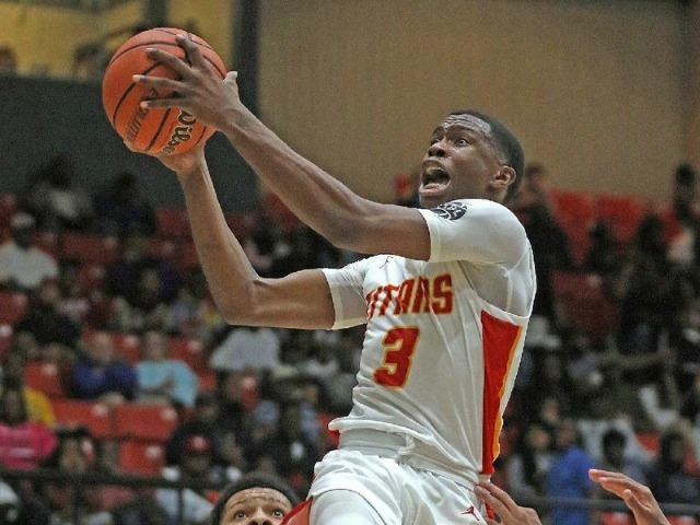 Excelling on all levels commonplace for Davonte Davis