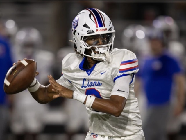 Zain Benefield throws a completion over the middle