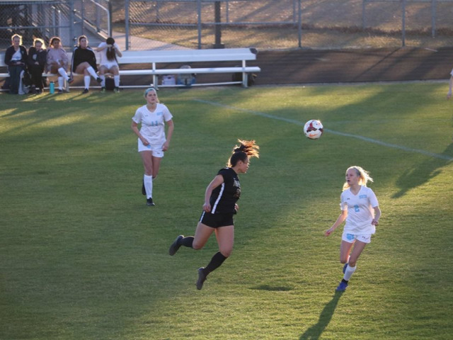 Lady Screamin Eagles defeat South Brunswick