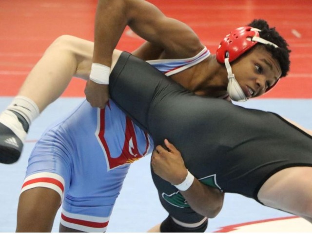 Collinsville tops Bishop Kelley to earn ninth consecutive dual state berth