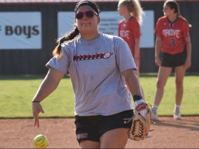 Grove alumni return to the diamond