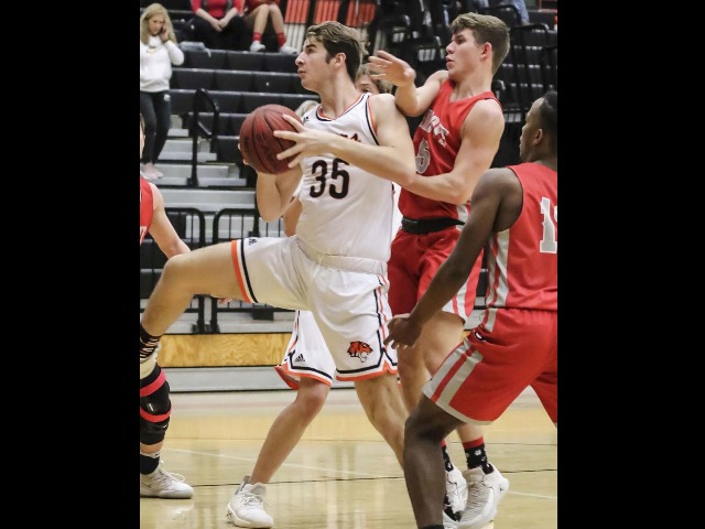 Coweta Tigers pound Grove, 50-23