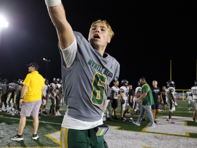 Seahawks Upset Carolina Forest In OT