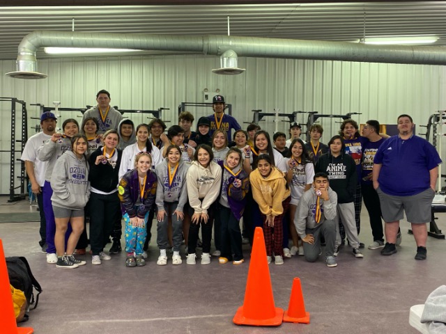 Varsity Girls Win 1st in Ozona Meet