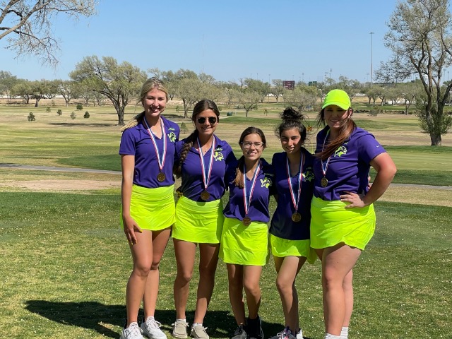 Girls Varsity Golf Heads to State
