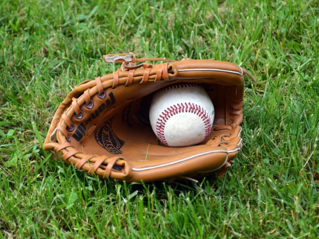Lions Varsity Baseball Tie with Sonora in Game 1 of Sonora Tourney