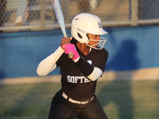 Tem-Cats Show Strength at Andrew Billings Invitational